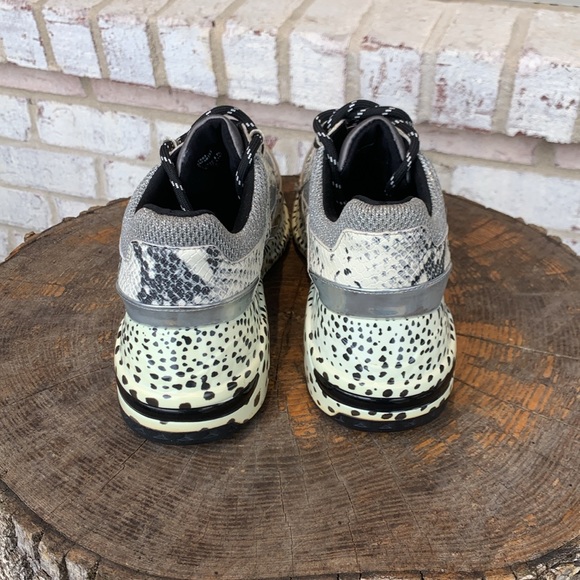 Steve Madden  Cliff Sneakers  Silver Snakeskin Shoes Women's Size 8 - Picture 8 of 8